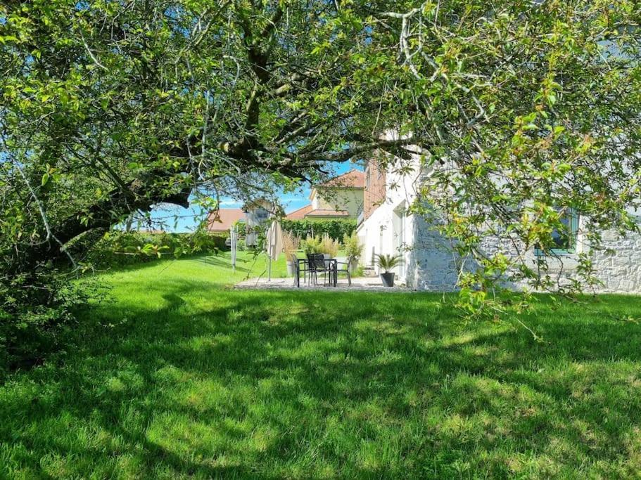 Logement Dans Maison + Exterieur Orchamps-Vennes Экстерьер фото